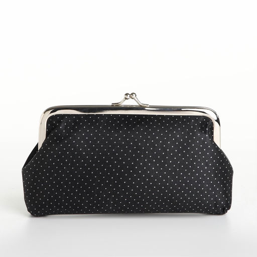 Косметичка на фермуаре, чёрная