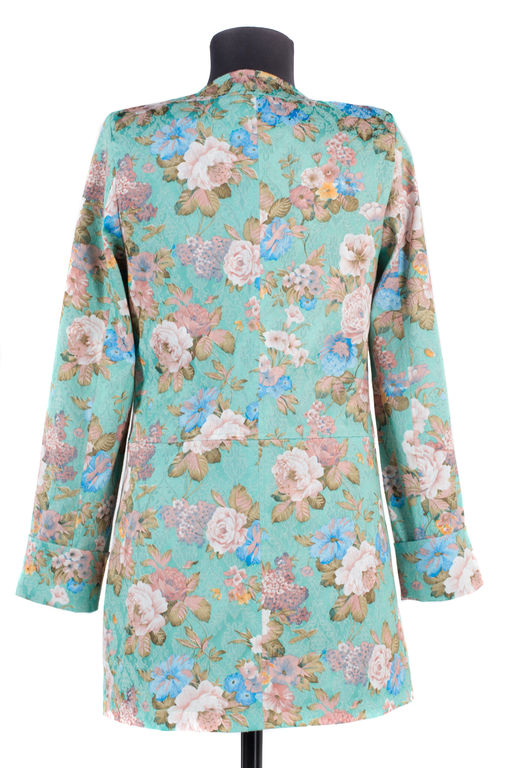 Ветровка жакет