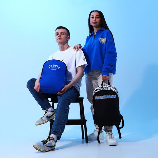 Рюкзак школьный текстильный Awesome, 46×30×10 см, вертикальный карман, чёрный