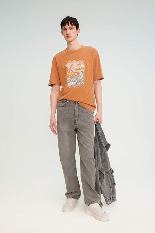 Comfort Fit Bisiklet Yaka Bask?l? Y?kamal? Soluk Efektli K?sa Kollu Tisort - Defacto фото 4