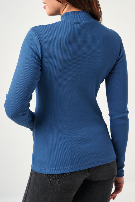 52713 Водолазка женская