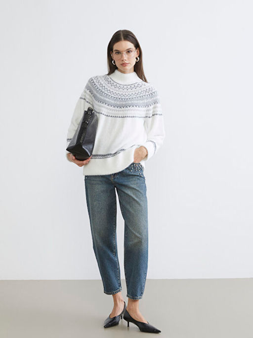 Dik Yaka Desenli Kad?n Triko Kazak