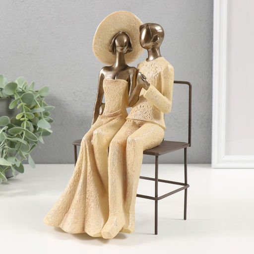Фигурка полистоун Стильная пара на скамейке, 13?12.5?24.5 см
