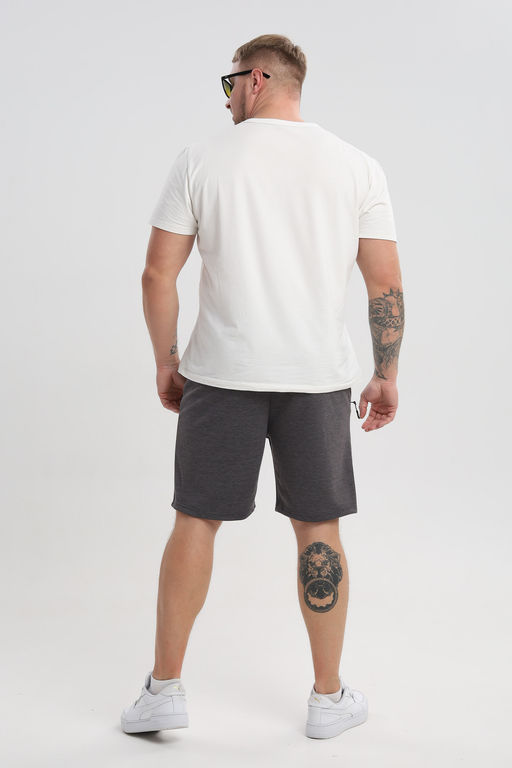 16 Шорты мужские