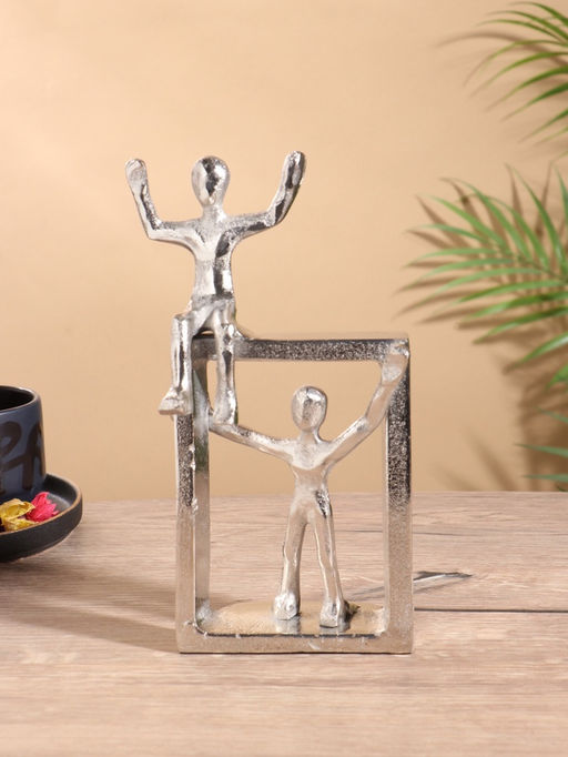 Сувенир «Победитель», 13.5×8×24 см, алюминий