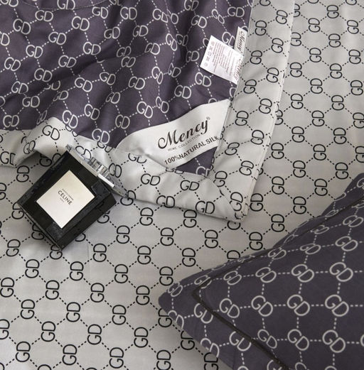 Одеяло MENCY Двухстороннее с простыней на резинке и наволочками ODMENDR005