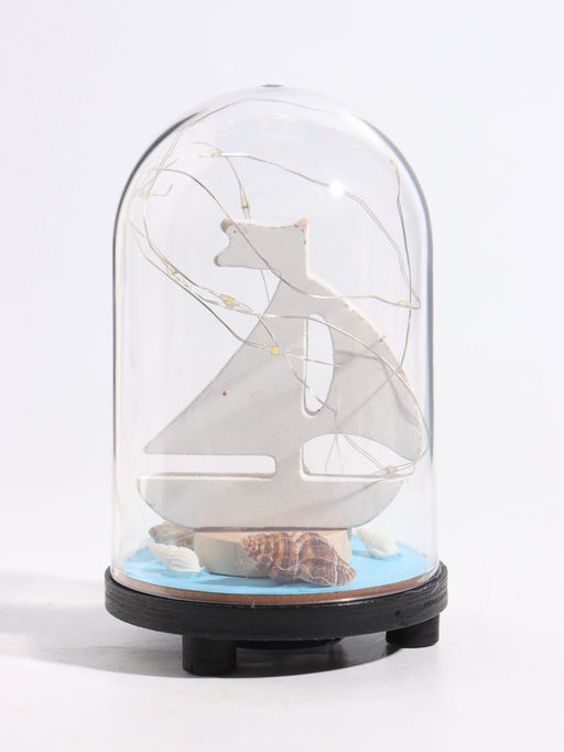 Фигурка декоративная «Парусник», в куполе, с подсветкой, 8.8×8.8×14 см