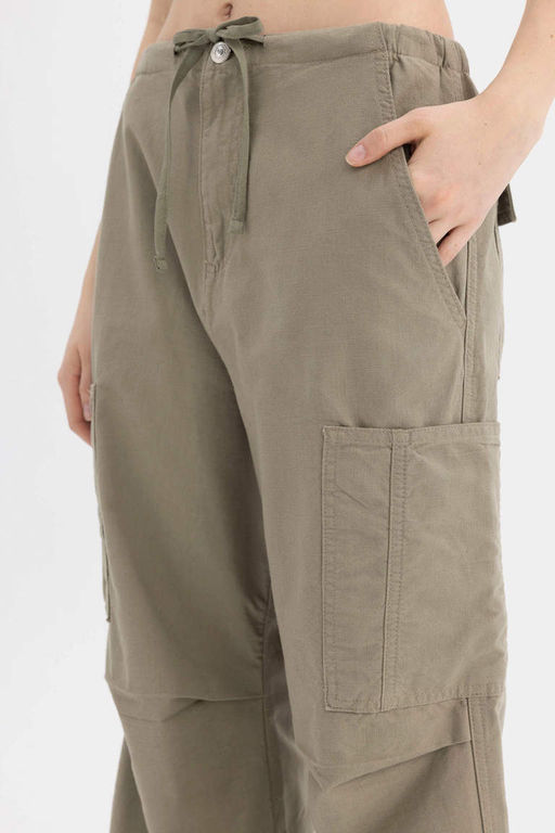 Крутые брюки из габардина с парашютным узором - Defacto фото 5