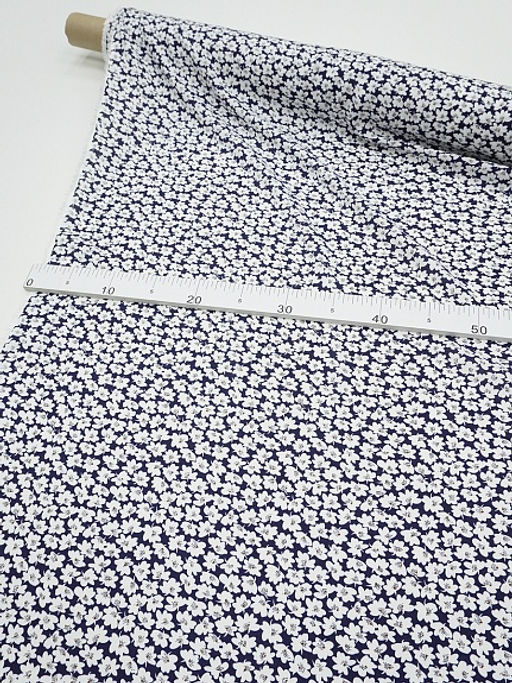 Штапель Цветочная кадриль (белые цветы на чернильном), СОРТ2, ш.1.43м, вискоза-100%, 90гр/м.кв - Купава фото 14