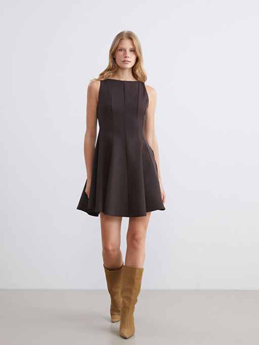 Kay?k Yaka Belden Oturtmal? Mini Elbise