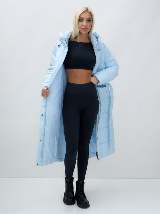 Пальто утепленное стеганное зимнее с капюшоном женское голубого цвета 9609Gl - Mtforce фото 16