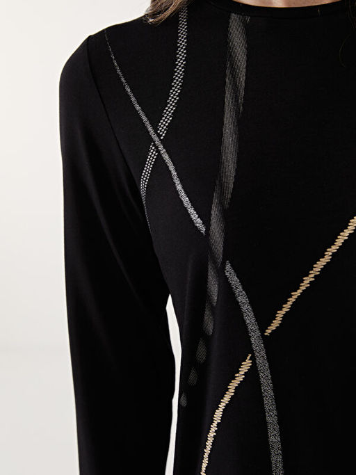 Bisiklet Yaka Desenli Kad?n Ti??rt