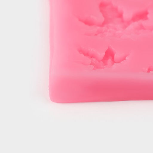 Молд для заливки Доляна «Листья», силикон, 9.5×6.3 см, розовый