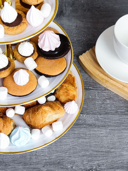 Ваза для фруктов 3-х ярусная 15/20/25 Круг белая золотой обод / D-1245 /уп 65/ Пластик - Галеонтрейд фото 6