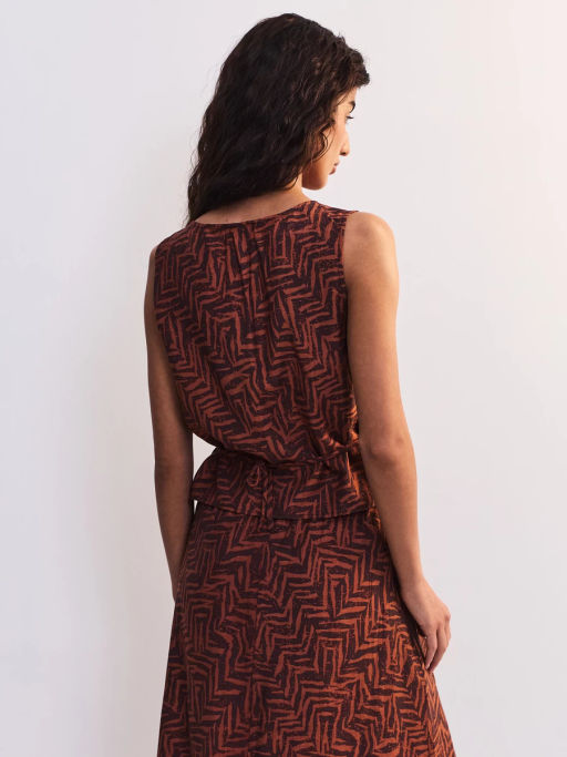 Блуза из вискозы с треугольным вырезом ZR2605012009-257 / Zarina фото 6