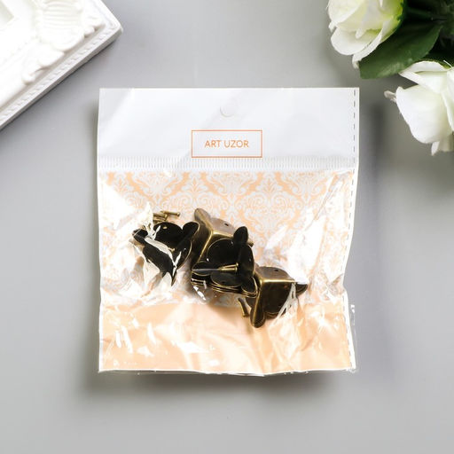 Уголок металл «Треугольник», набор 10 шт. и гвозди, бронза, 1.8×1.8 см