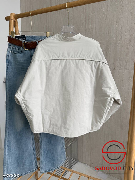 Ветровка в рубашечном стиле