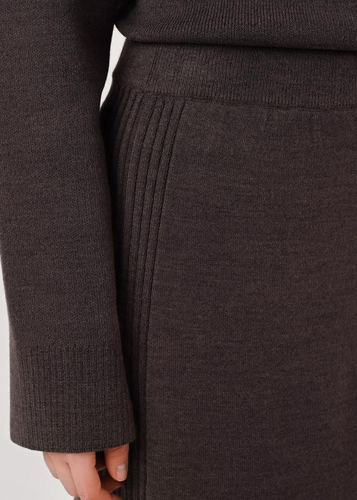 154596/192ак Юбка жен. (ЧЗ)