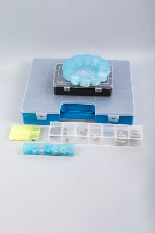 Gamma Коробка для шв. принадл. OM-013 пластик 16 x 16 x 2.7 см розовый/прозрачный