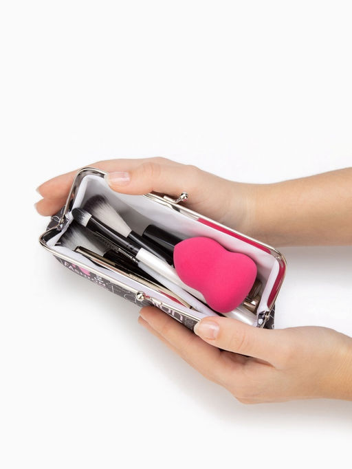 Косметичка на фермуаре, серая