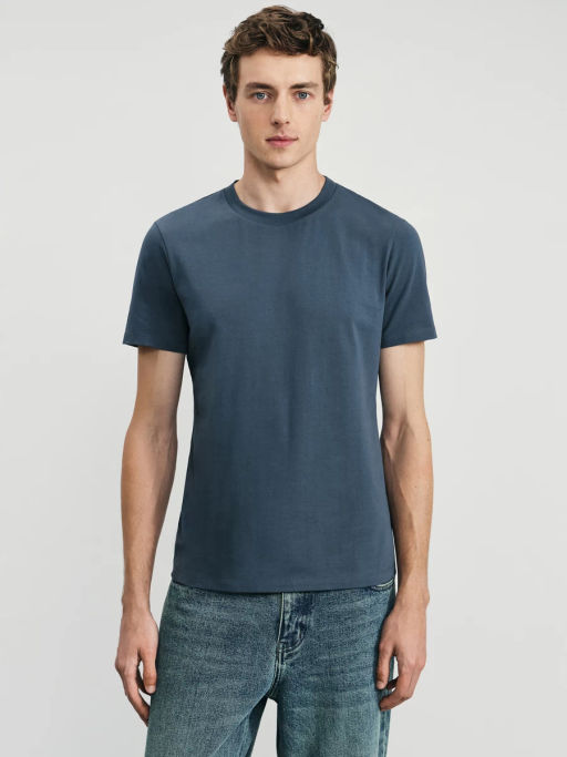 Базовая футболка slim fit / Zarina