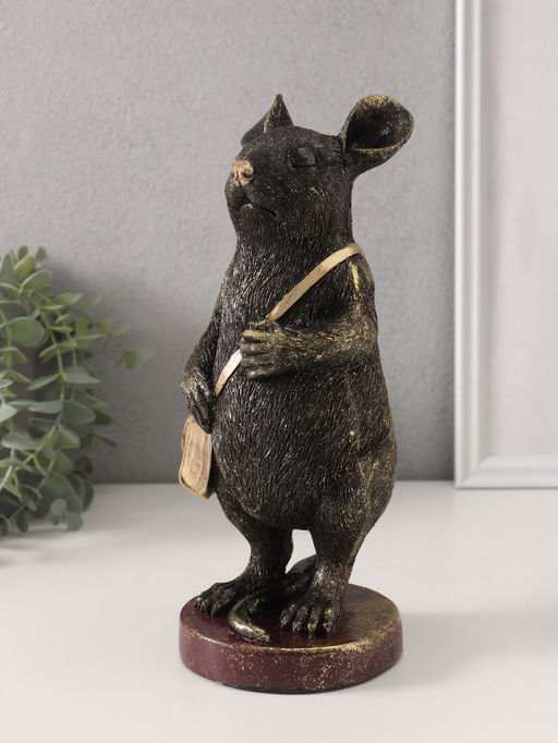 Фигурка полистоун «Мышонок-почтальон с сумкой через плечо», 10.5×12.5×27.5 см