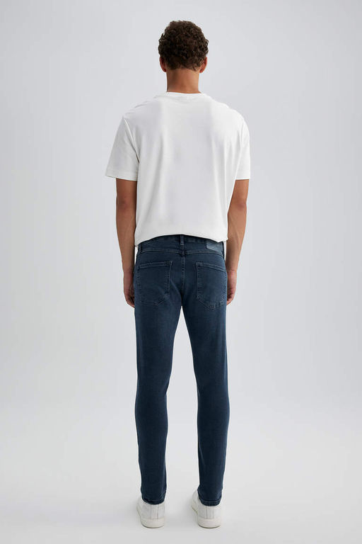 Узкие джинсовые брюки комфортного кроя с нормальной талией и узкими штанинами - Defacto фото 7