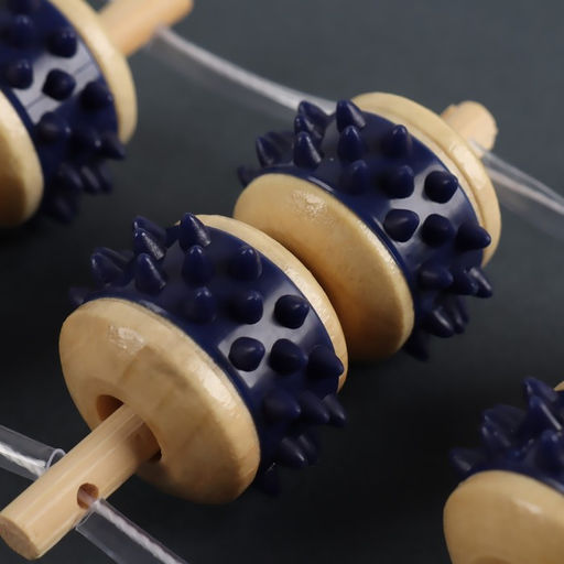 Массажёр-лента для спины, 10 звеньев, деревянный, с шипами, 86×7.5×3 см