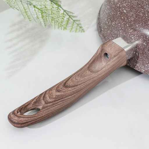 Сковорода Доляна «Брауни», d=24 см, пластиковая ручка, антипригарное покрытие, индукция, алюминий, коричневая