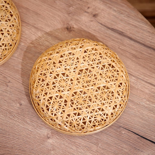 Шкатулка с крышкой плетёная, 20×20×11 см, бамбук