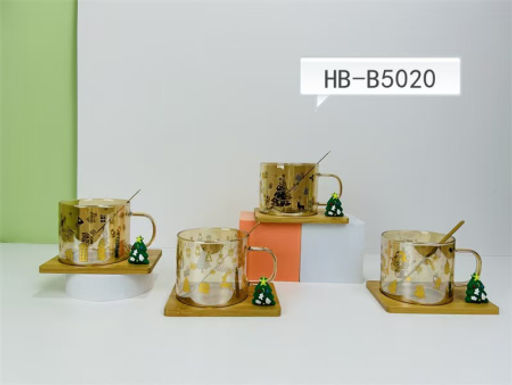 Кружка Елка с ложкой на деревянной подставке / HB-B5020 /уп 80/ Новогодняя