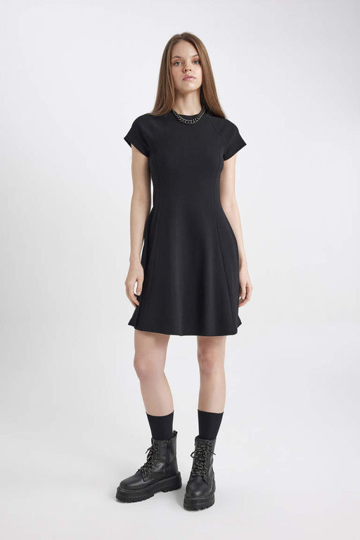 Мини-платье Cool с круглым вырезом в рубчик и короткими рукавами - Defacto фото 2