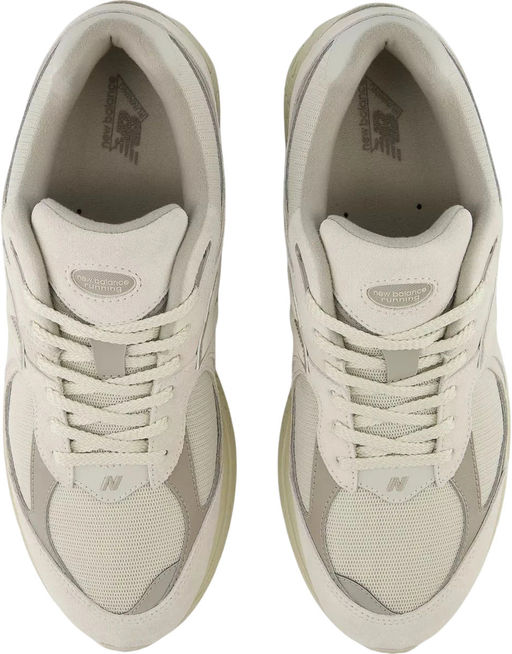 Кроссовки взрослые