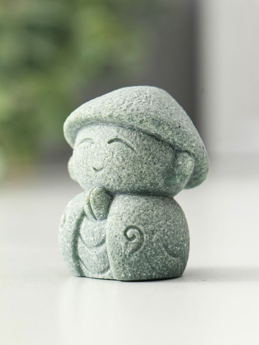 Фигурка песчаник «Маленький монах в азиатской шляпе», 3.5×4×4.5 см