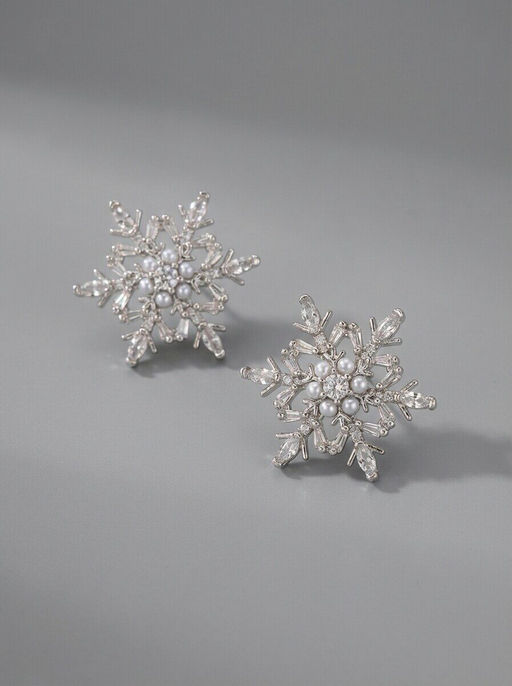 Стильные серьги