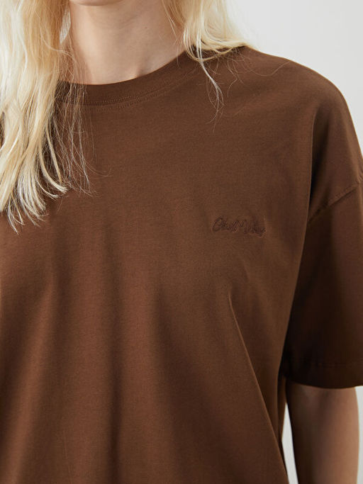 Bisiklet Yaka Nak??l? Oversize Kad?n Ti??rt