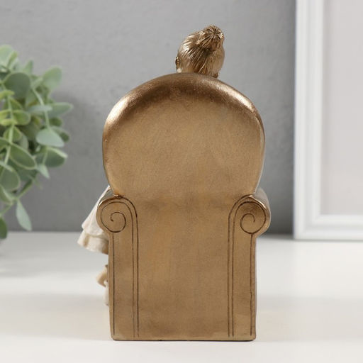 Фигурка полистоун «Уютный вечер с бабушкой за книжкой», 12.5×10.5×15.5 см