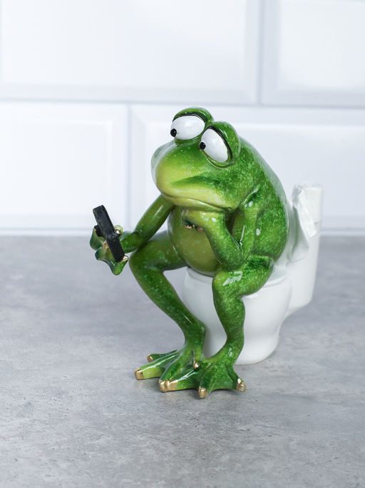 Фигурка Лягушка на унитазе с телефоном в руках 12 см / YX69069 /уп 24/ - Галеонтрейд фото 3