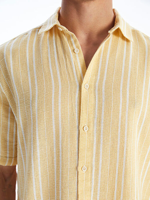 Regular Fit K?sa Kollu ?izgili Erkek Dokulu G?mlek