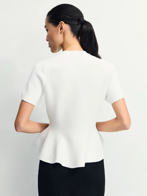 Приталенный джемпер с баской / Zarina