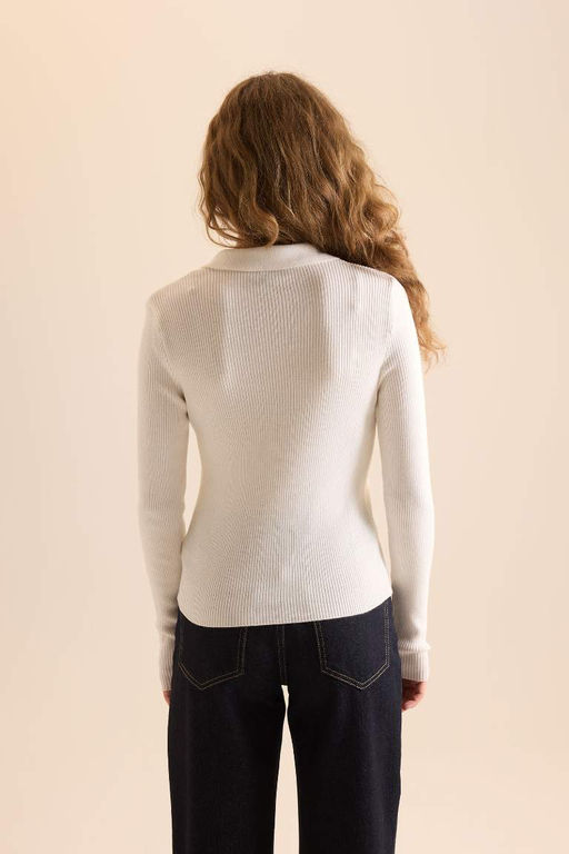 Приталенный свитер в рубчик с воротником-поло - Defacto фото 6