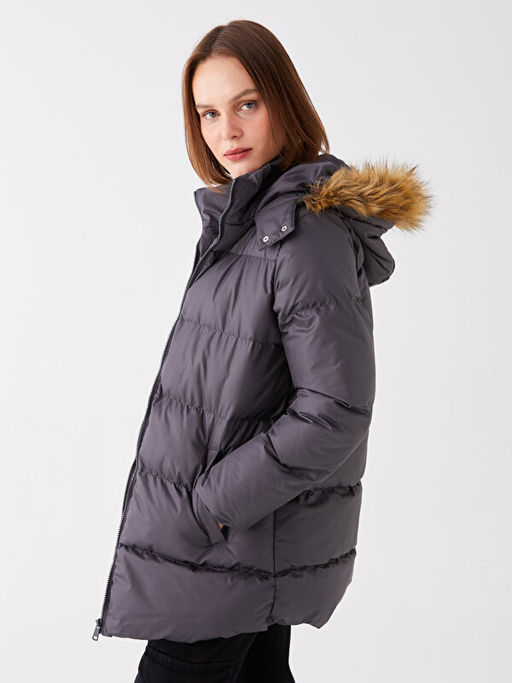 Kad?n Kap??onlu D?z ?i?me Mont - Waikiki фото 2