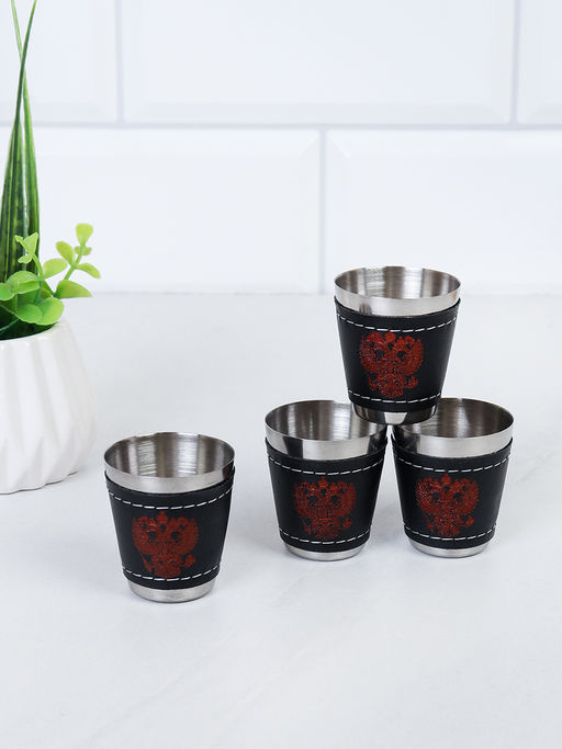 Стопки 30 мл 4 штуки в чехле с кожей / PM-1 /уп 200/