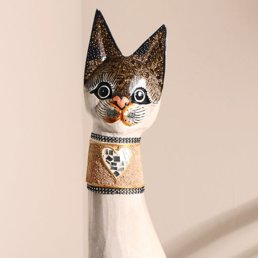 Сувенир «Кошка с золотыми бабочками и зеркальным сердцем», 100×16×7 см, дерево