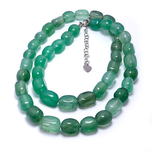 Бусы из камня Нефрит привлекает денежные энергии