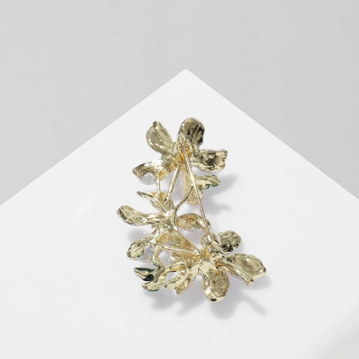 Брошь Цветочное трио, цвет бело-зелёный в золоте - Queen fair фото 2