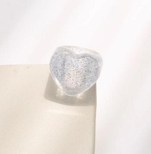 Кольцо акриловое GIRLY "White heart", white (d=1,7 см)