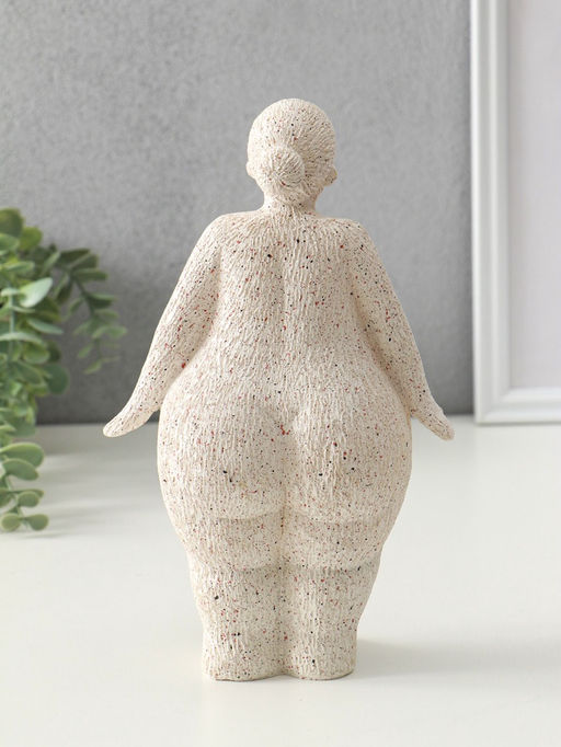 Сувенир полистоун "Милая пышечка" белый песок 9х15,5х25,5 см