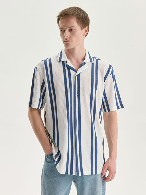 Regular Fit K?sa Kollu ?izgili Arm?rl? Erkek G?mlek