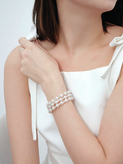 Браслет с жемчугом «Жемчужный ряд» 3 ряда, бусина №8, d=6.5 белый в серебре